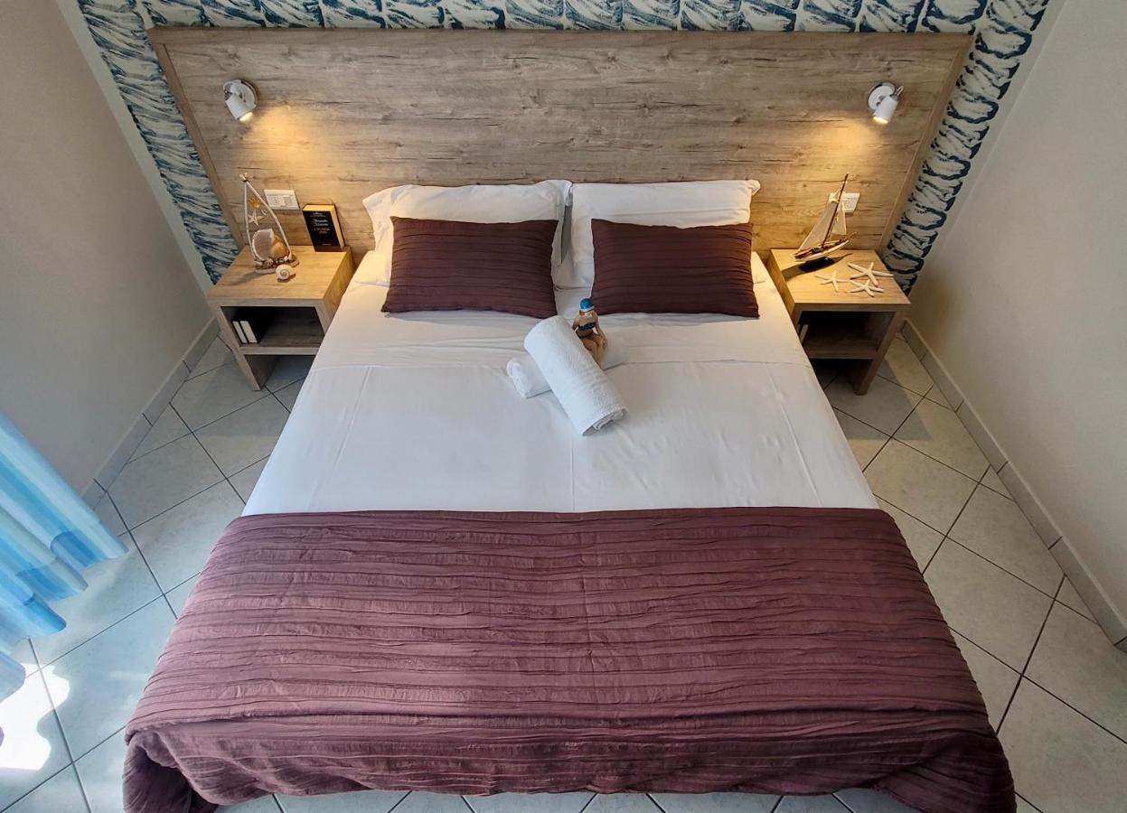 Hotel Adigrat Ричоне Екстериор снимка
