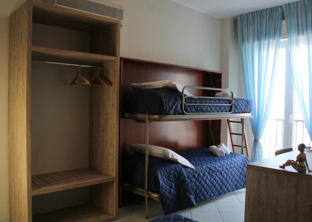 Hotel Adigrat Ричоне Екстериор снимка