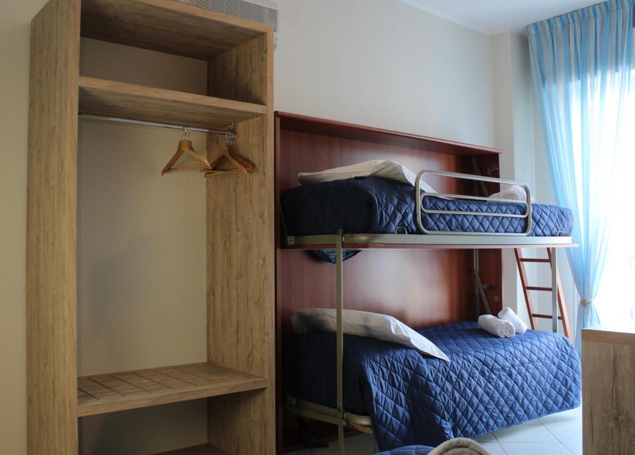 Hotel Adigrat Ричоне Екстериор снимка
