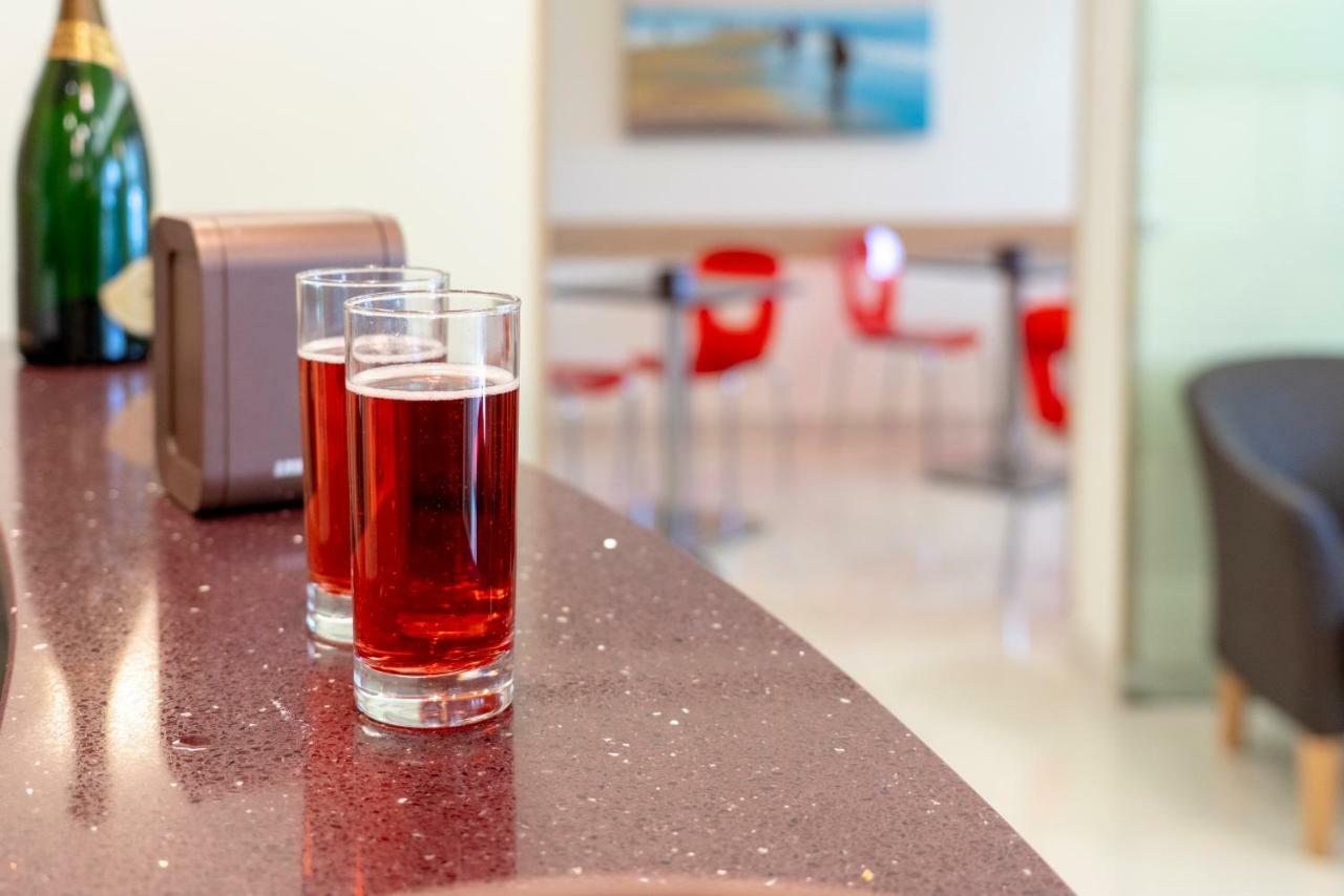 Hotel Adigrat Ричоне Екстериор снимка