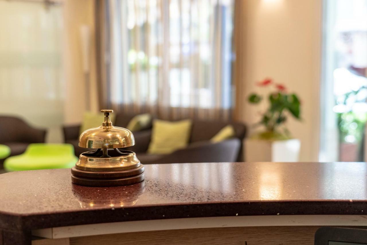 Hotel Adigrat Ричоне Екстериор снимка